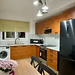 Modern 2br Steps From The Sea * Limassol