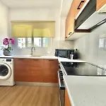 Apartamento Modern 2br Steps From The Sea