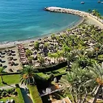 Modern 2br Steps From The Sea * Limassol