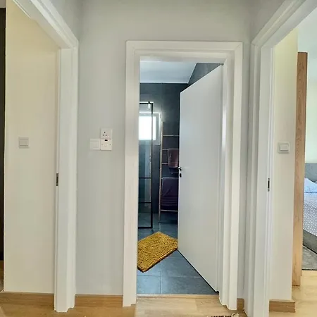 Modern 2br Steps From The Sea Apartament Limassol