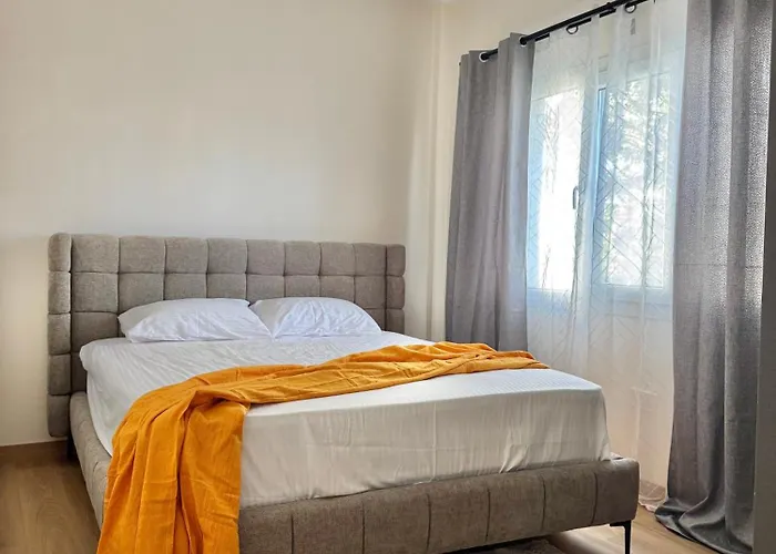 Modern 2br Steps From The Sea * Limassol