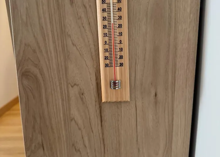 Modern 2br Steps From The Sea Lägenhet