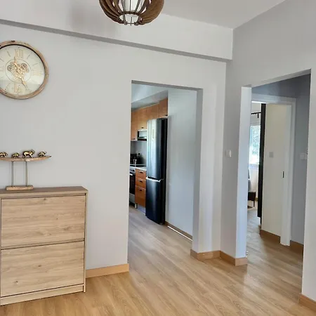 Modern 2br Steps From The Sea *